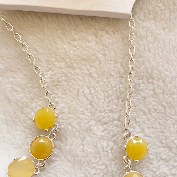 Liz Claiborne Statement Necklace Yellow Silver Tone Round Rectangular Links New - Picture 5 of 12